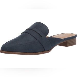 NIB Women’s Charles by Charles David Blue Gray Enya Miles Size 6